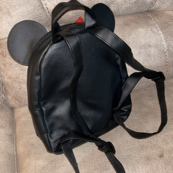 Leather backpack, a medium size black red bone on it, Minnie mouse - Picture 4 of 6